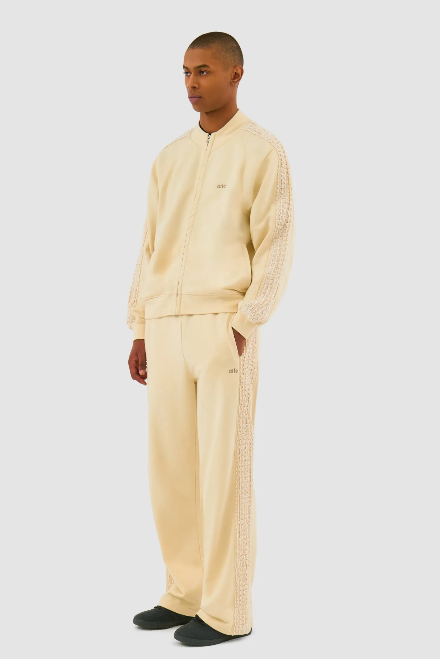 Arte Antwerp Pantalon à bandes fleuries - Crème Fashion