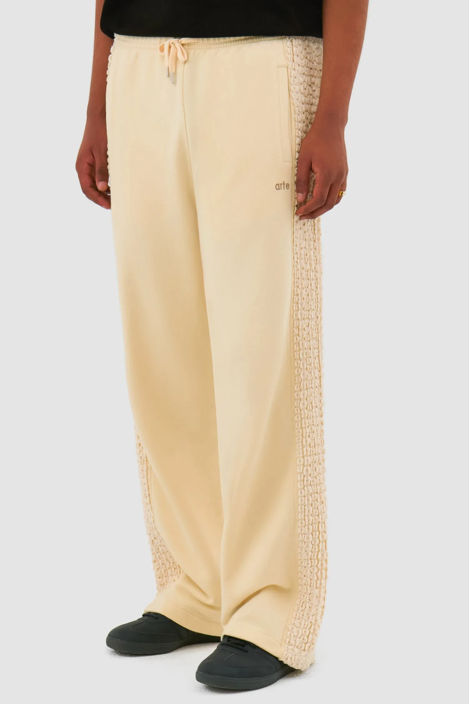 Arte Antwerp Pantalon à bandes fleuries - Crème Fashion