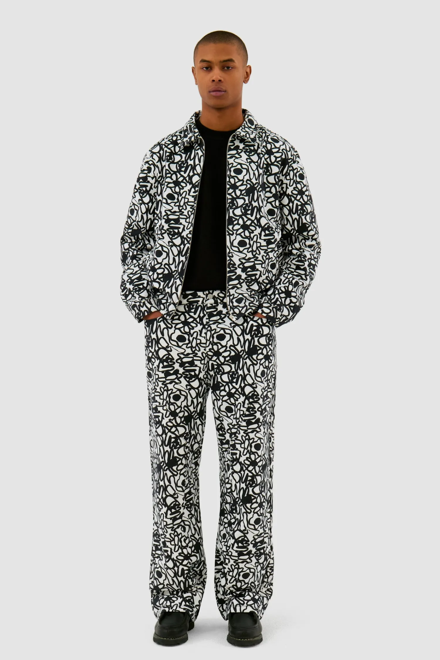 Arte Antwerp Pantalon Allover Flowers - Noir/ blanc Store