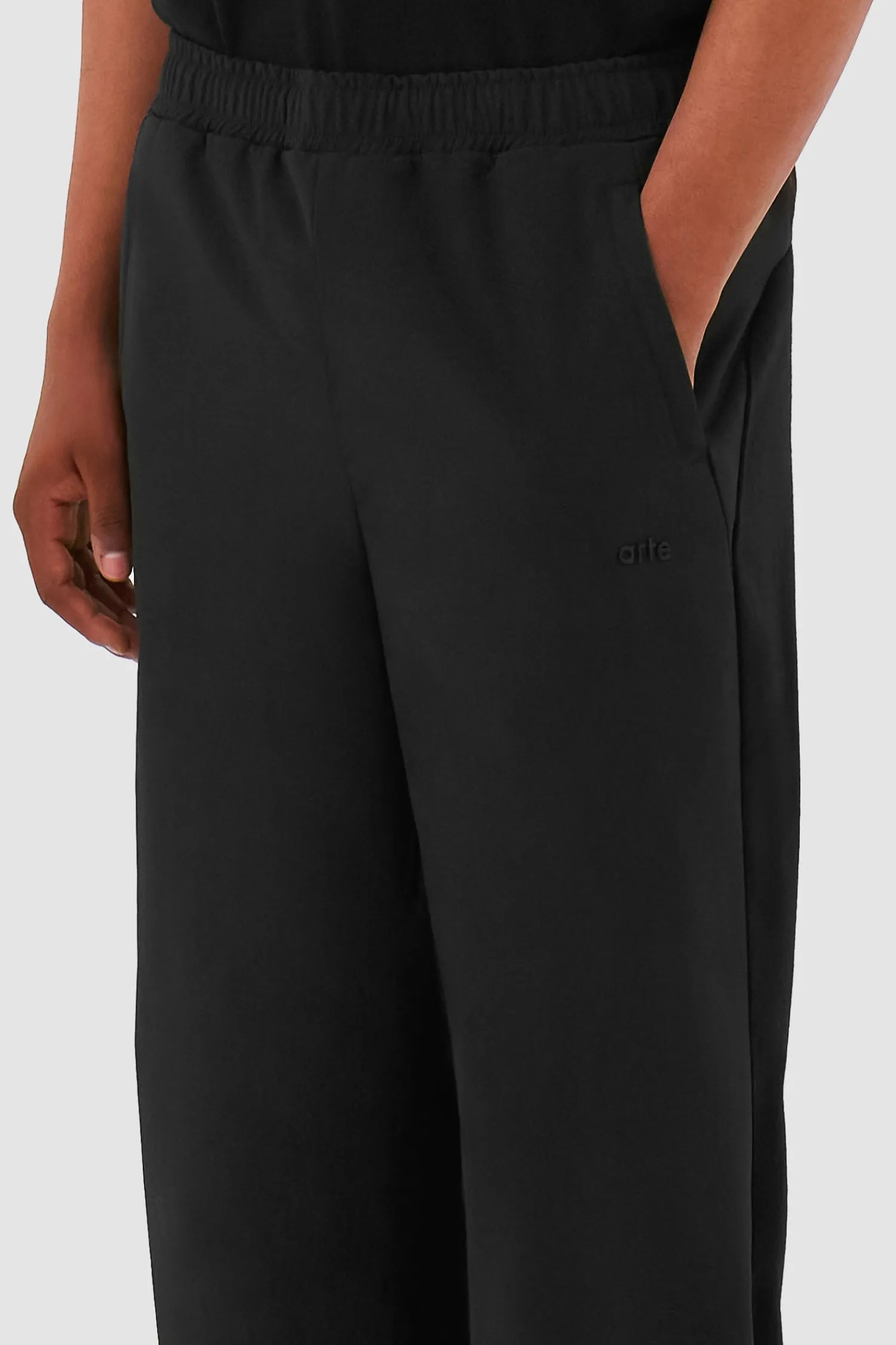 Arte Antwerp Pantalon technique en laine - Noir Online