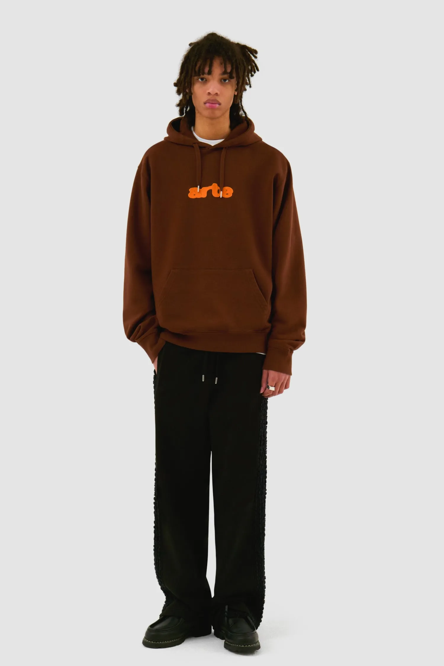 Arte Antwerp Sweat à capuche avec logo brodé - marron New