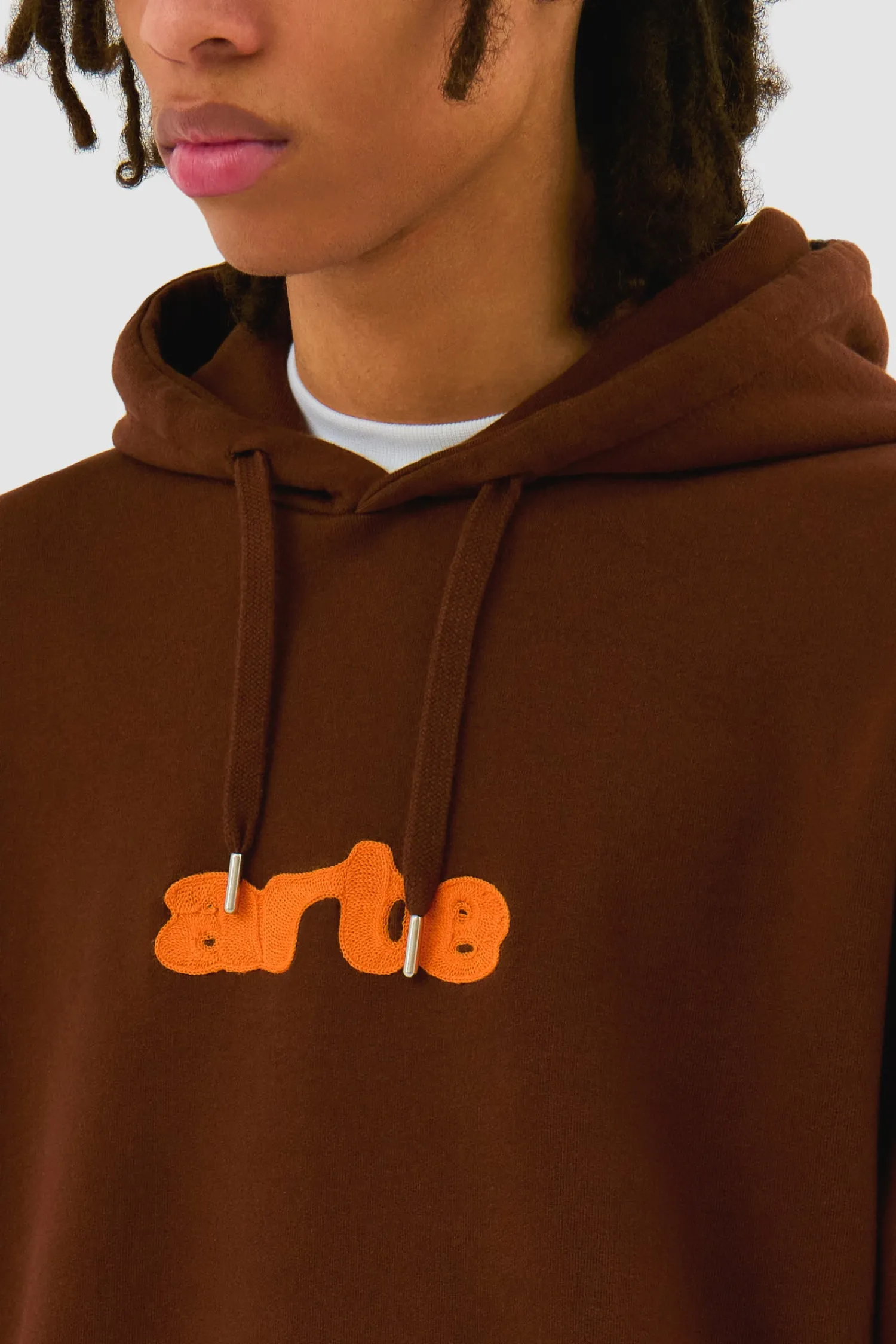 Arte Antwerp Sweat à capuche avec logo brodé - marron New